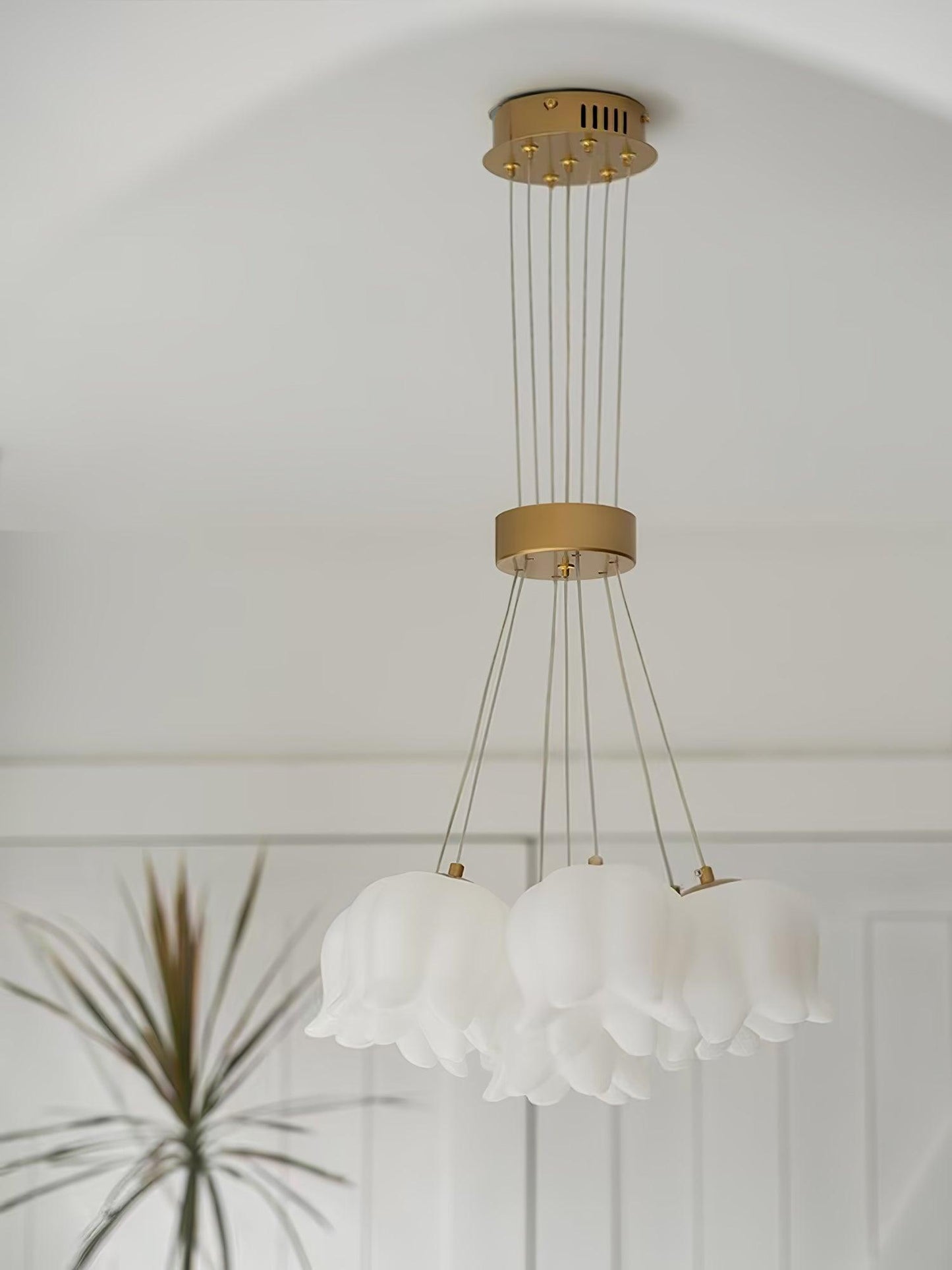 Elegant Floral Pendant Light