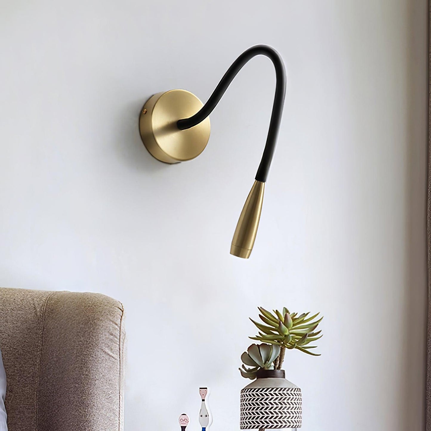 Flexi Hose Wall Light