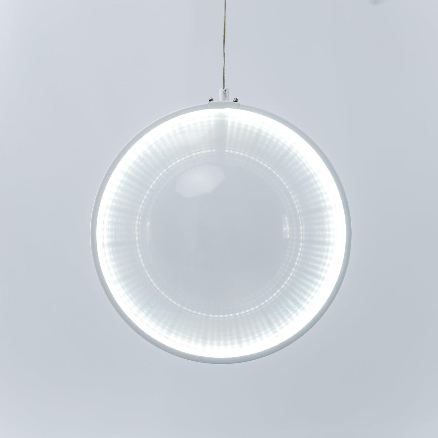 Focus Pendant Light