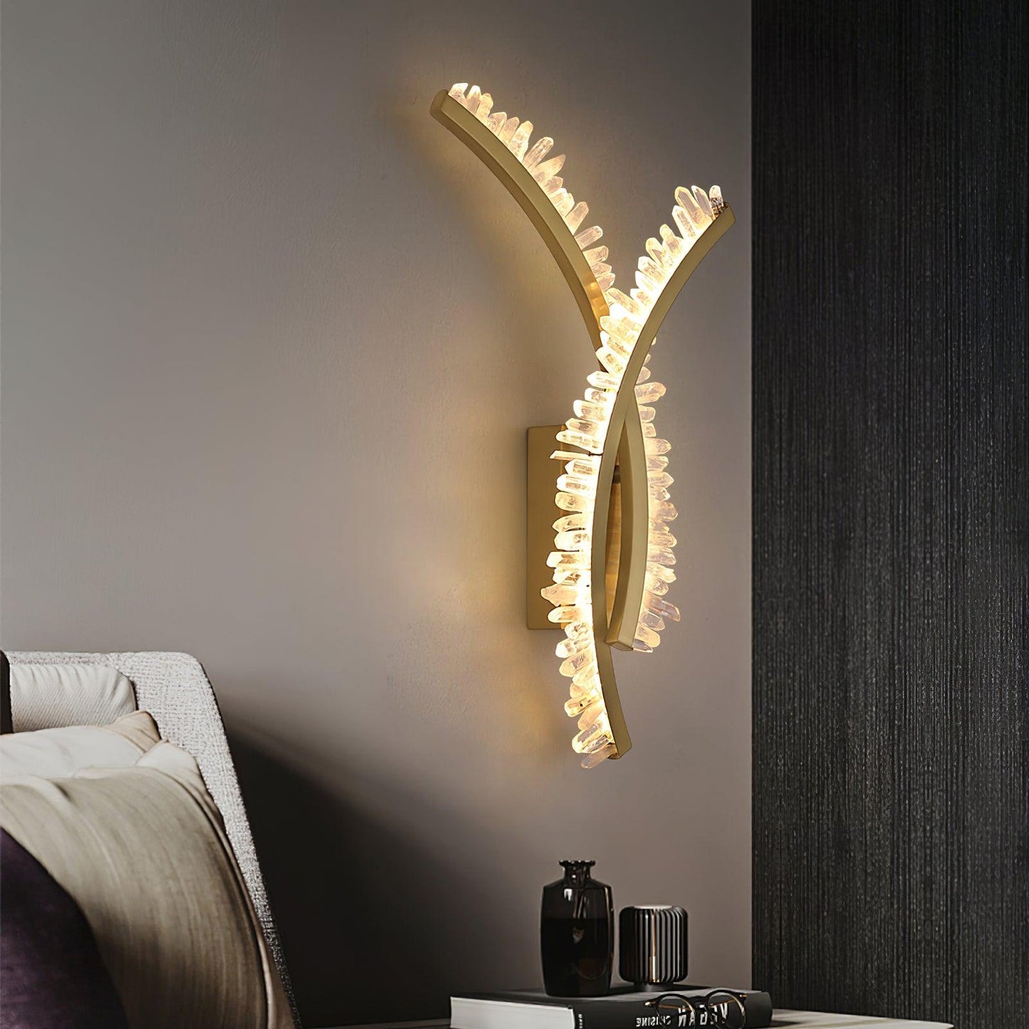 Hayes Wall Light