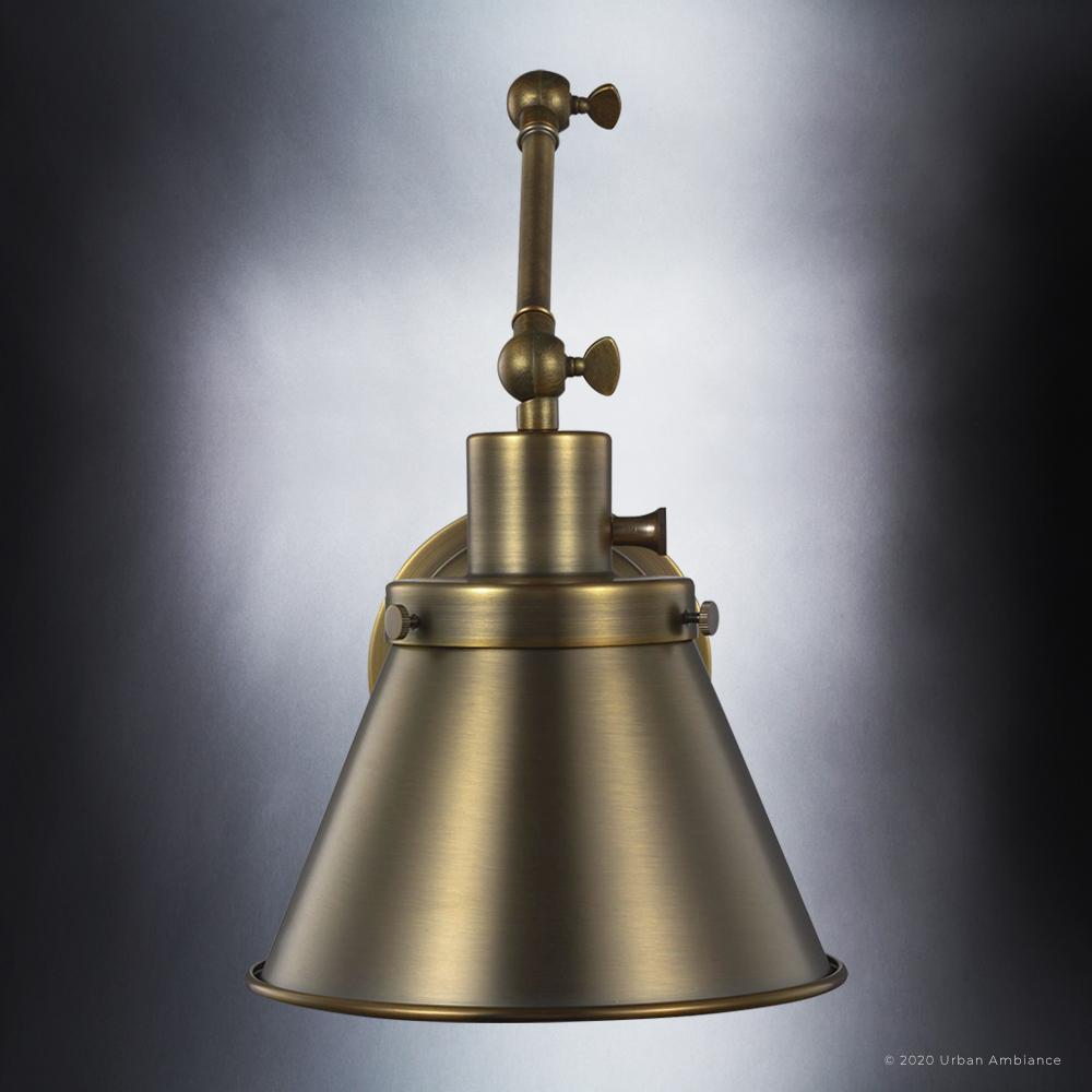 UHP3322 Traditional Wall Light, 14.375"H x 8.25"W, Olde Brass Finish, Pawtucket Collection